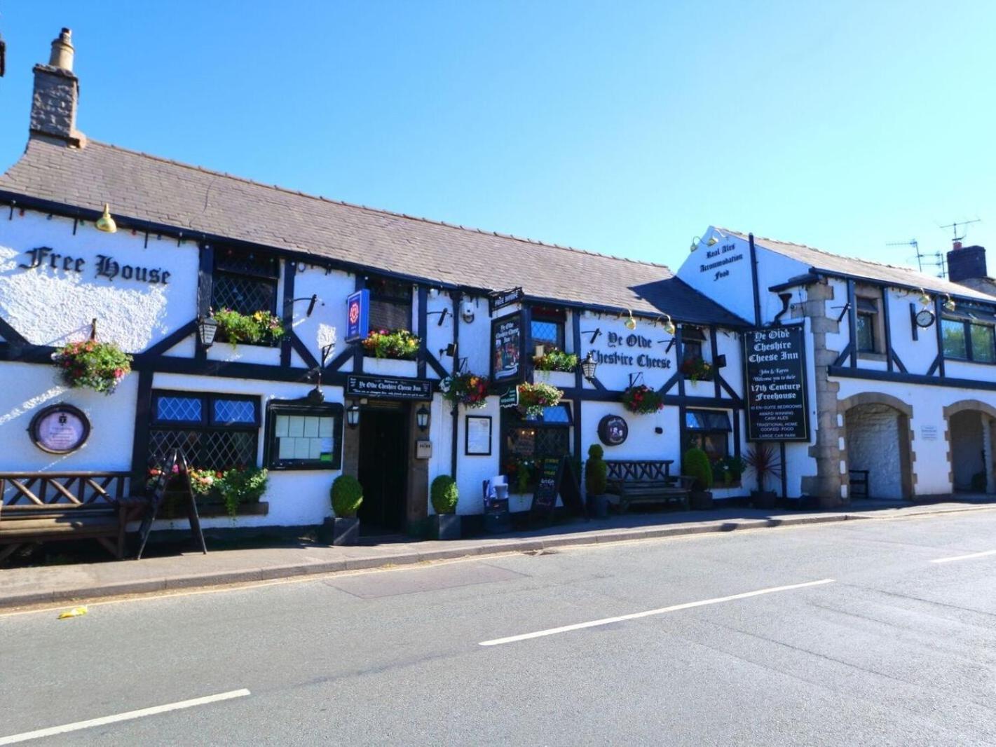 Ye Olde Cheshire Cheese Inn Castleton  Eksteriør bilde