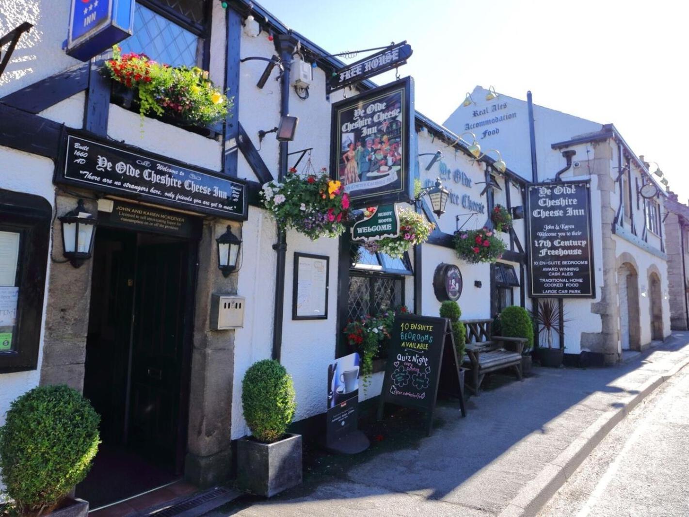 Ye Olde Cheshire Cheese Inn Castleton  Eksteriør bilde